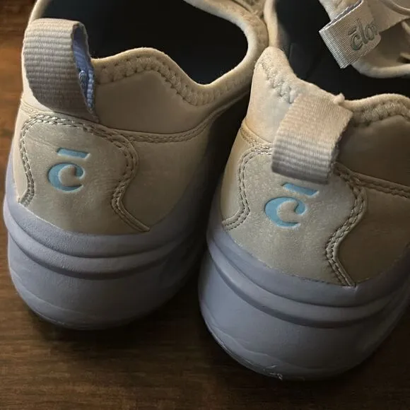 Clove WOMEN'S CLASSIC Healthcare Snickers in Grey Matter size 8.5