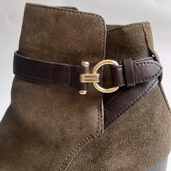 COACH- Dark Green Olive Ankle Boots with Zipper Size 7.5