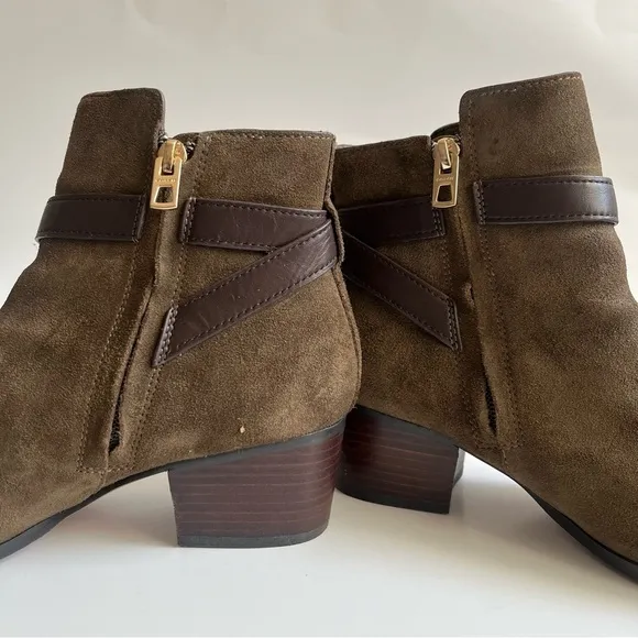 COACH- Dark Green Olive Ankle Boots with Zipper Size 7.5