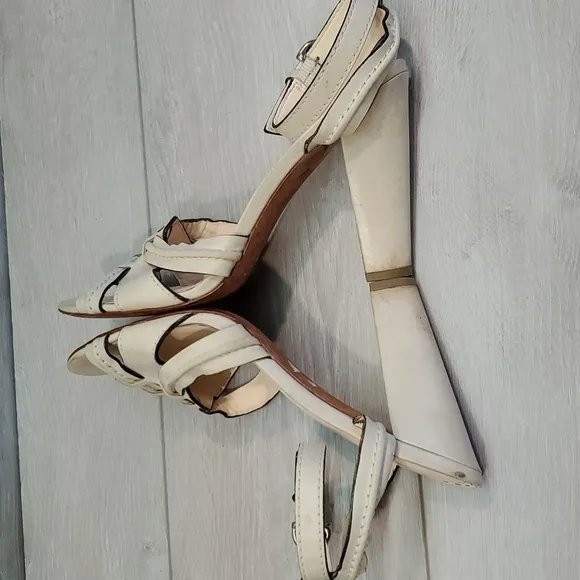 Coach Womens Ankle Strap Heels shoes sandals sz 10B