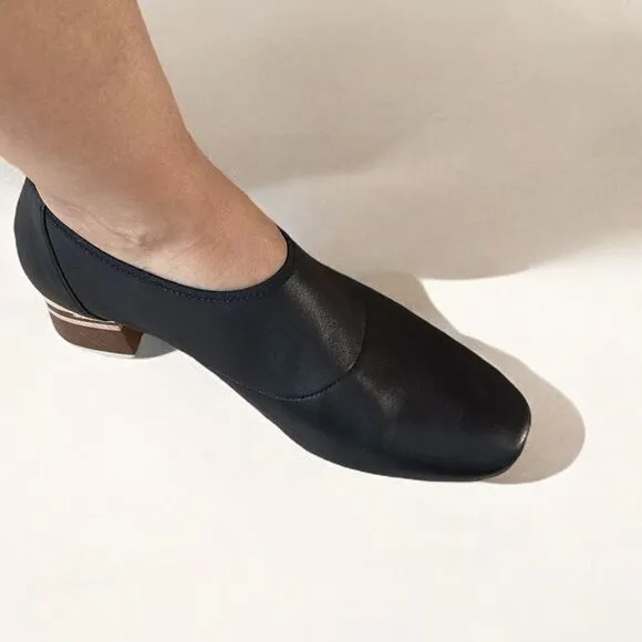 Coclico Euclid Pump Shoes Black Leather Made in Spain Size 37 (Woman’s US 6.5-7)