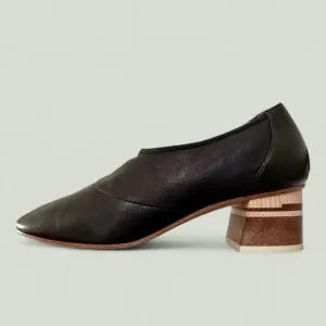 Coclico Euclid Pump Shoes Black Leather Made in Spain Size 37 (Woman’s US 6.5-7)