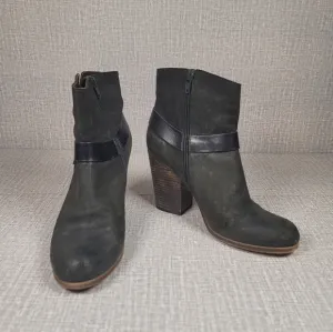 Coclico Gray &amp; Black Heel Leather Suede Boots Women's size 39.5 US 8.5/9 Shoes
