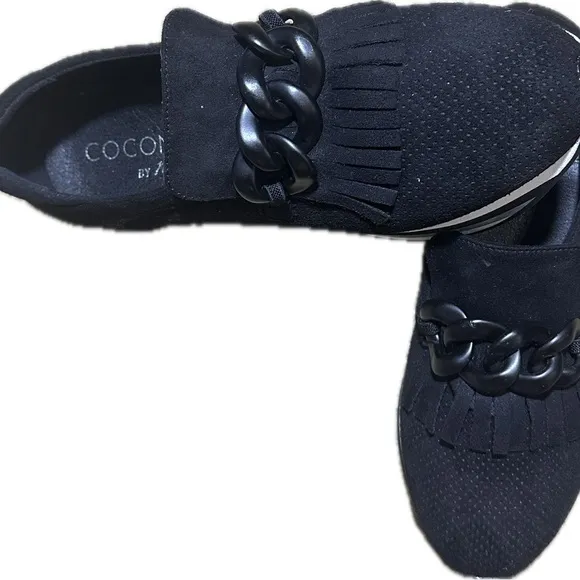 Coconuts by Matisse Women’s Bess Perforated Slip On Platform  size 8