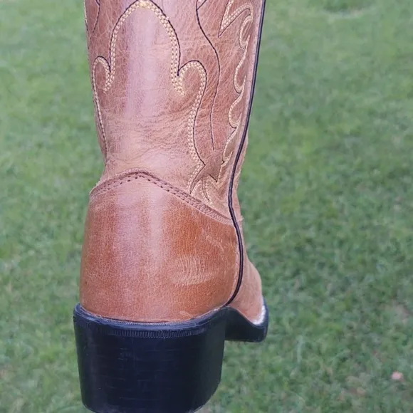 Cody James Children's western boots sz 2.5