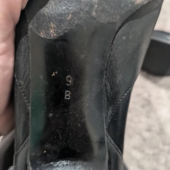 Cole Haan boots black size 9 leather heeled