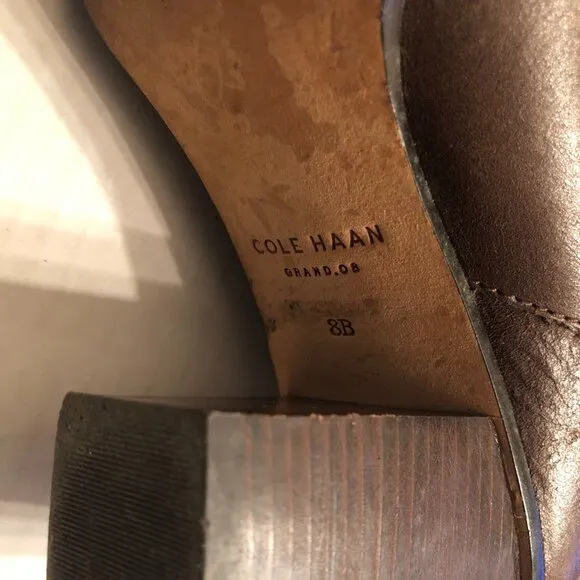 COLE HAAN  WOMEN'S BROWN LEATHER BOOTS  SIZE: 8B
