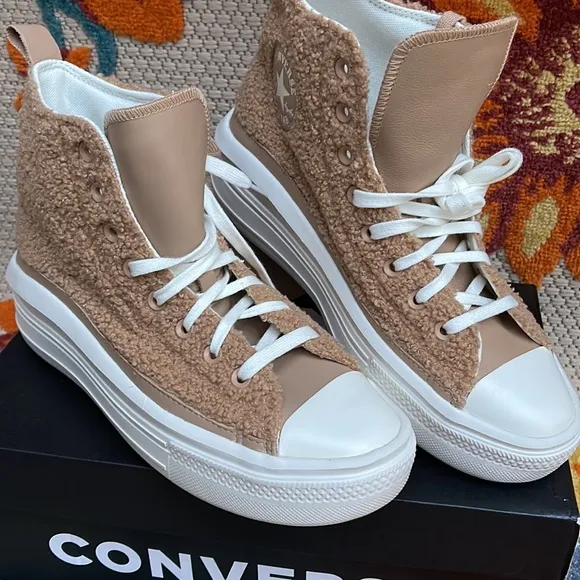 Converse A04259CCTAS MOVE HICHAMPAGNE TANEGRETIESRET WMNS sneakers - Platform