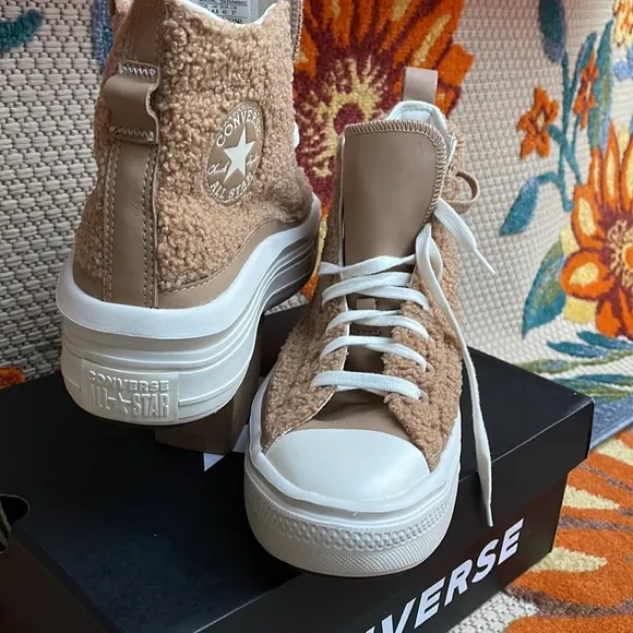 Converse A04259CCTAS MOVE HICHAMPAGNE TANEGRETIESRET WMNS sneakers - Platform