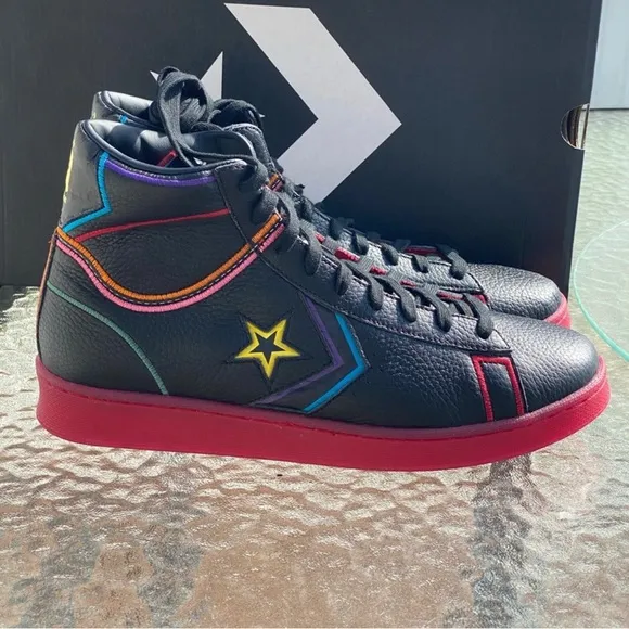 Converse All Star Pro Leather Mid Sneakers