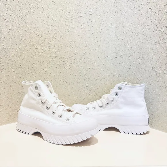 Converse All Star Unisex Lugged 2.0 Hi Top White Sneakers Sz M 10.5 W 12.5 NEW