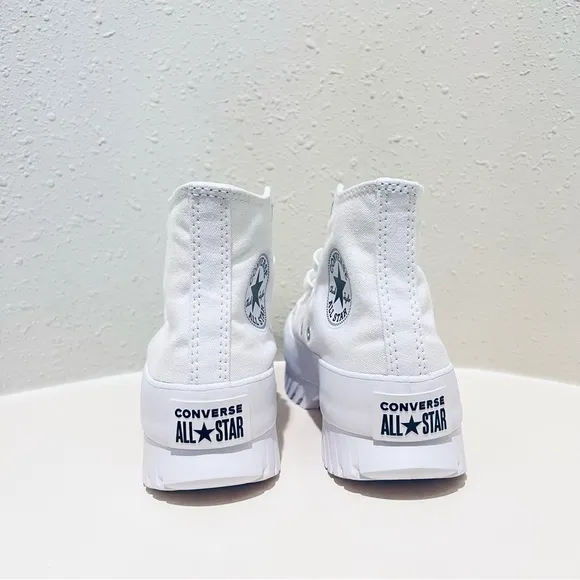 Converse All Star Unisex Lugged 2.0 Hi Top White Sneakers Sz M 10.5 W 12.5 NEW
