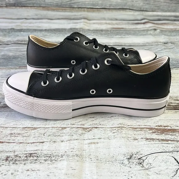 CONVERSE Black &amp; White Platform Sneakers Women's  Size 10
