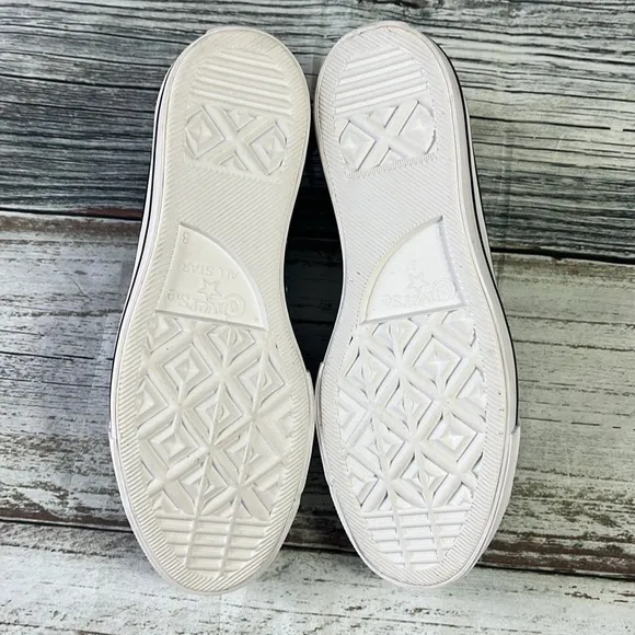 CONVERSE Black &amp; White Platform Sneakers Women's  Size 10