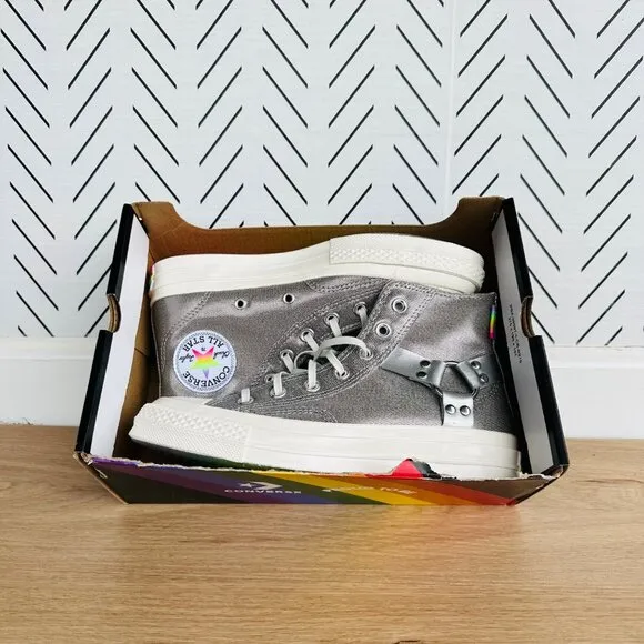 Converse Chuck 70 Pride High Top Silver Sz 7 Women Shoes Silver Metallic A10214C
