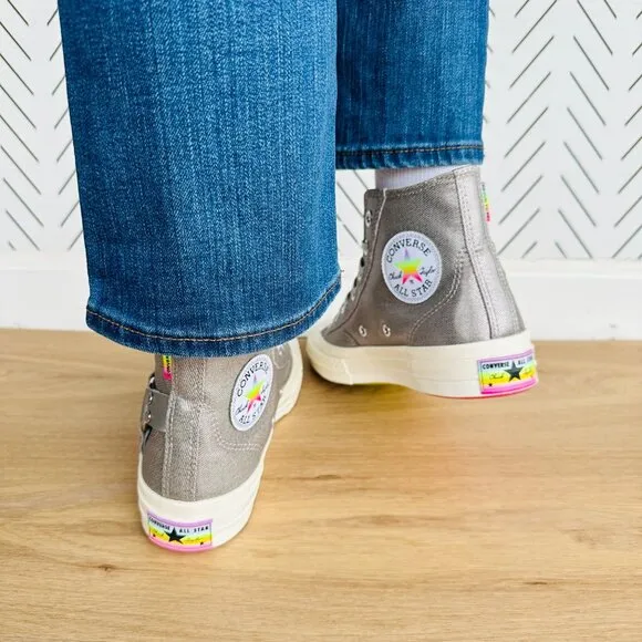 Converse Chuck 70 Pride High Top Silver Sz 7 Women Shoes Silver Metallic A10214C