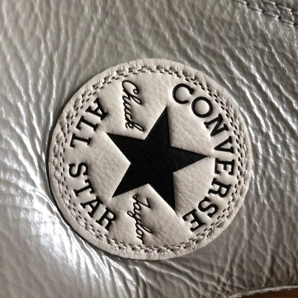 Converse CHUCK TAYLOR ALL STAR HI LIFT SNEAKERS IN METALLIC SILVER size 9.5