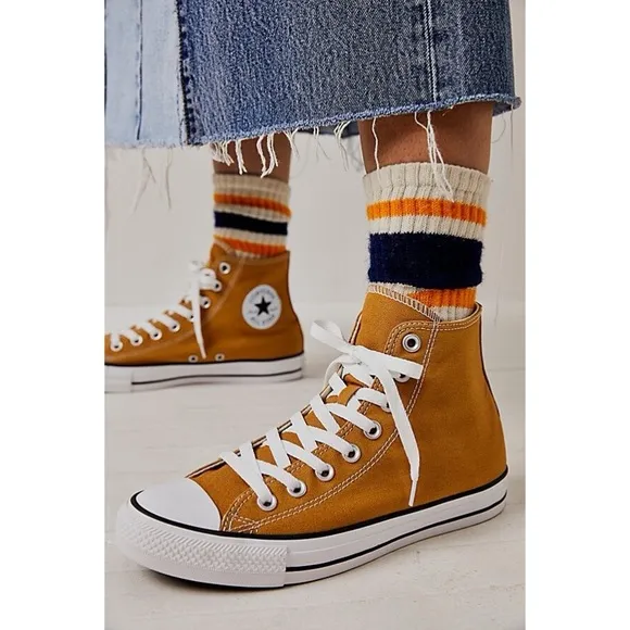 CONVERSE CHUCK TAYLOR ALL-STAR HIGH TOP SNEAKERS (BURNT HONEY)