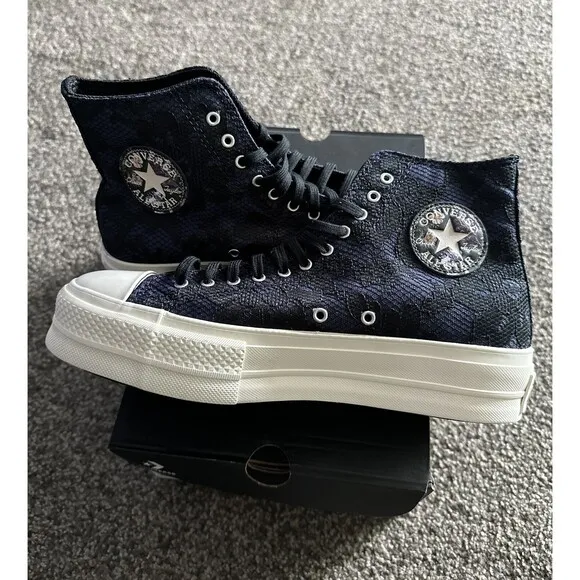 Converse Chuck Taylor All Star Lift Women’s Platform Sneakers W/Lace Overlay 9.5