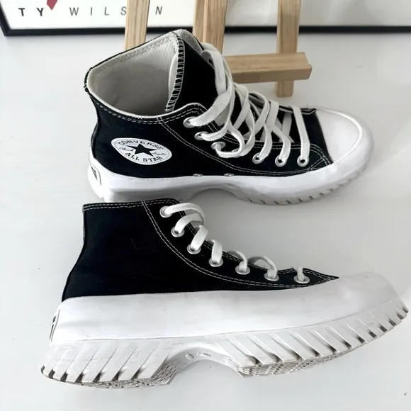 Converse Chuck Taylor All Star Lugged 2.0 High Top Black Canvas Size 7