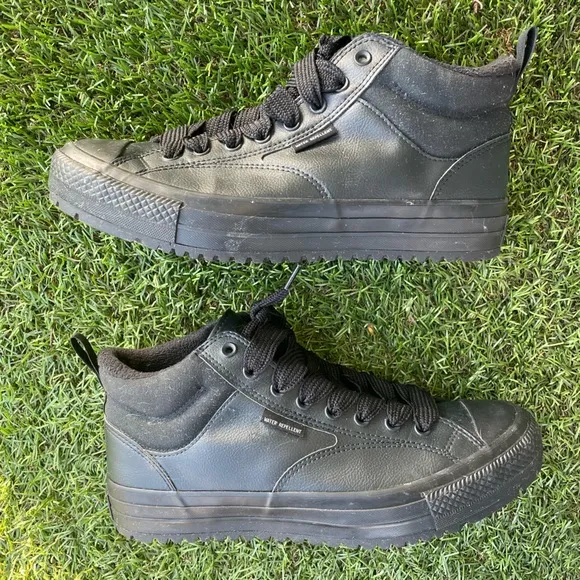 CONVERSE CHUCK TAYLOR MALDEN STREET BOOTS LEATHER Sz(12)