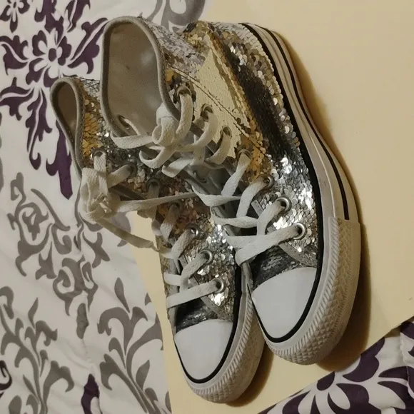 Converse Chuck Taylor Silver Sequin High-Top Sneakers Big Girl Size 5