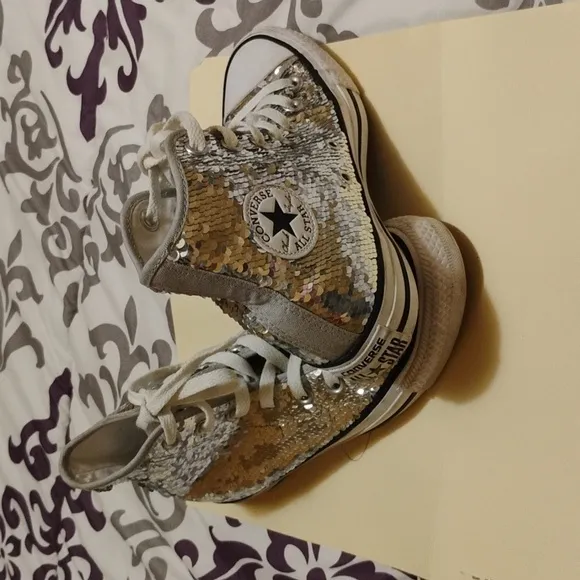 Converse Chuck Taylor Silver Sequin High-Top Sneakers Big Girl Size 5