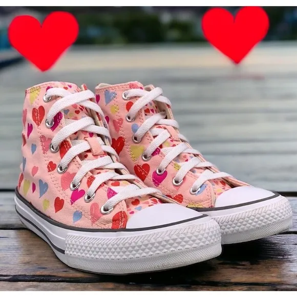 Converse Hearts Pink Chuck Taylor Junior High Top Sneakers Girls 6 New Fast Ship