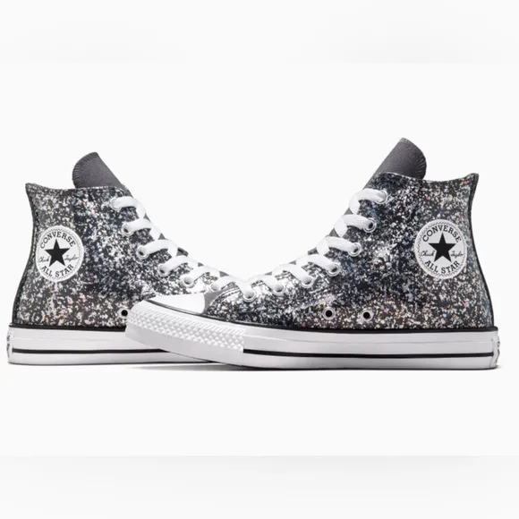 Converse kids dark matter/white High-Top Sneakers size 4. New