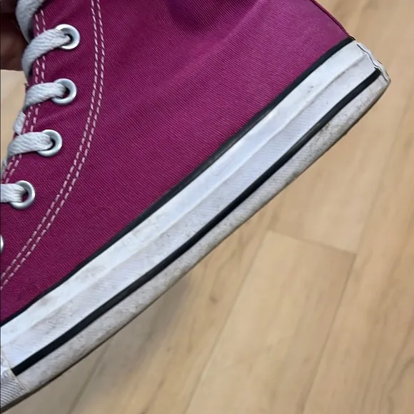 Converse Magna High-Top Sneakers size 8