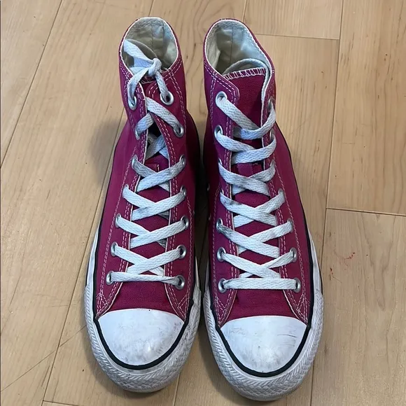 Converse Magna High-Top Sneakers size 8