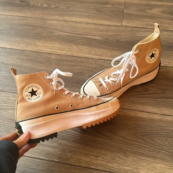 Converse Run Star Hike Platform Shoes Squirrel Friend size 9.5