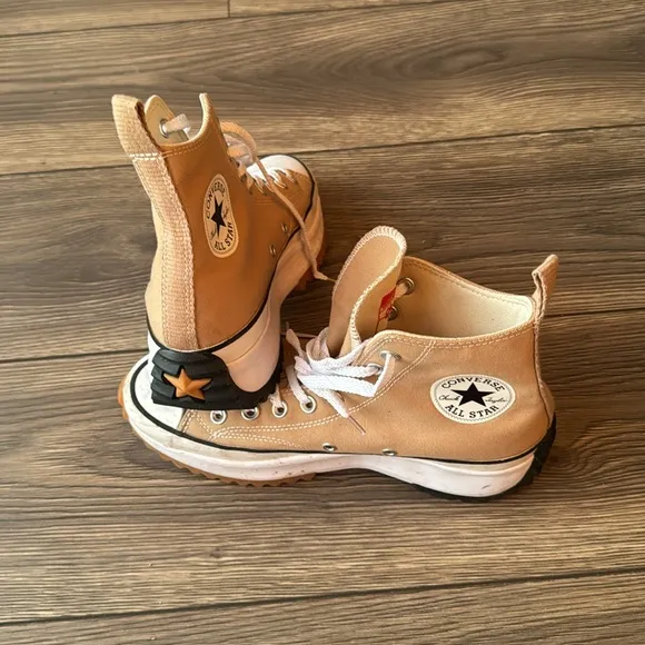 Converse Run Star Hike Platform Shoes Squirrel Friend size 9.5