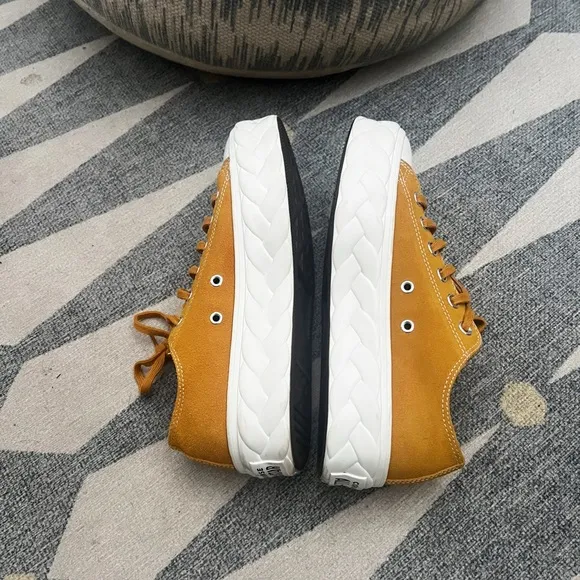 Converse Runway Cable Suede Platform Chuck Taylor All Star Low Top Saffron