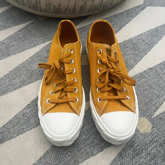 Converse Runway Cable Suede Platform Chuck Taylor All Star Low Top Saffron