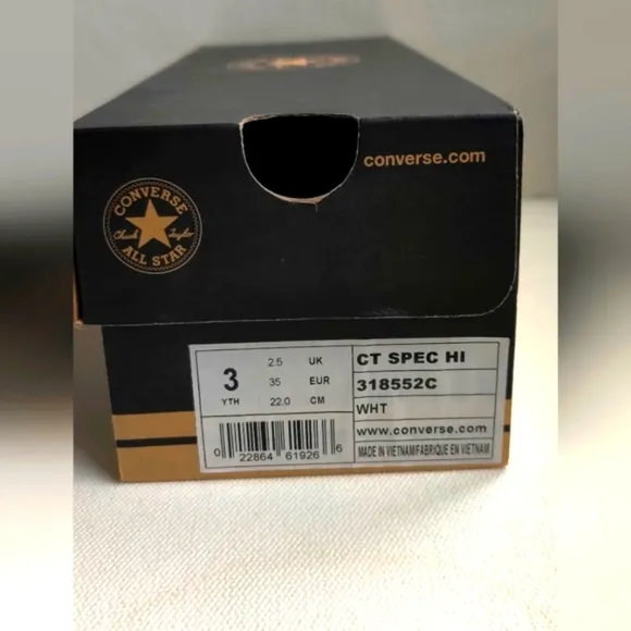 Converse Sneakers White Youth Size 3 New in Box