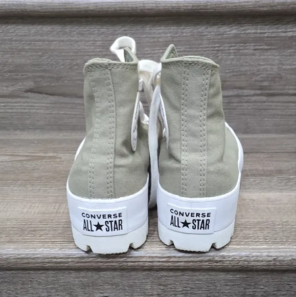 Converse Unisex Chuck Taylor All Star Lugged High Top Sneaker