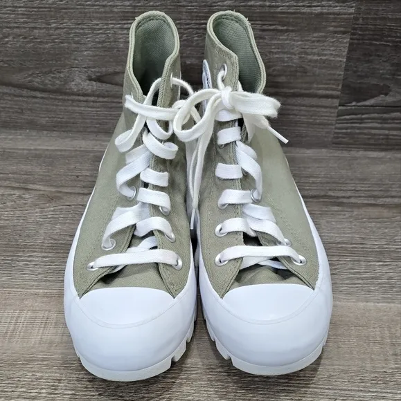 Converse Unisex Chuck Taylor All Star Lugged High Top Sneaker