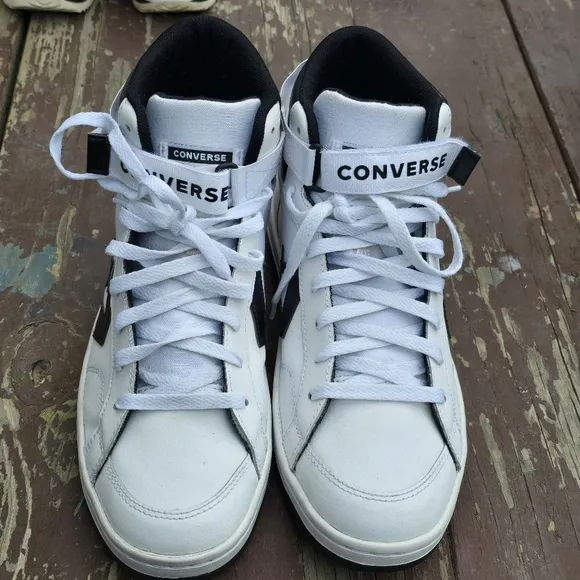 Converse White and Black High-Top Men's Sneakers Sz 10