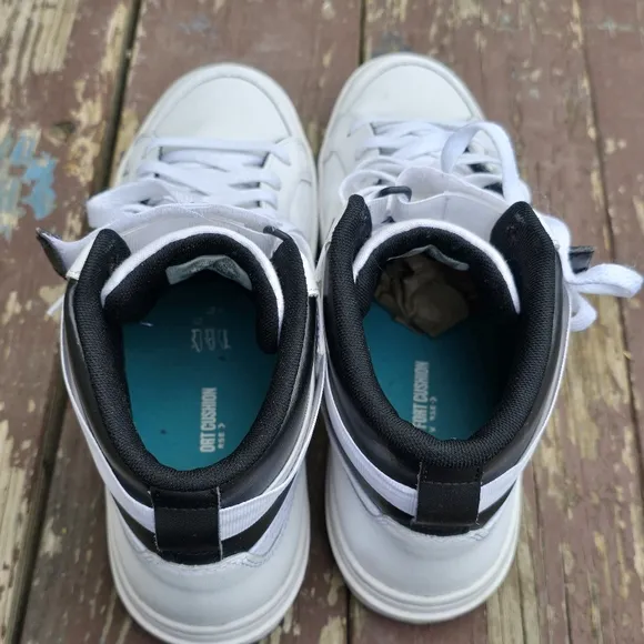 Converse White and Black High-Top Men's Sneakers Sz 10