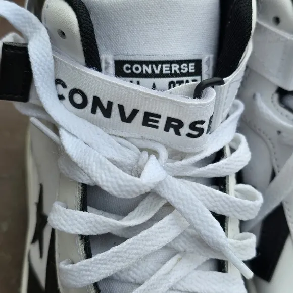 Converse White and Black High-Top Men's Sneakers Sz 10