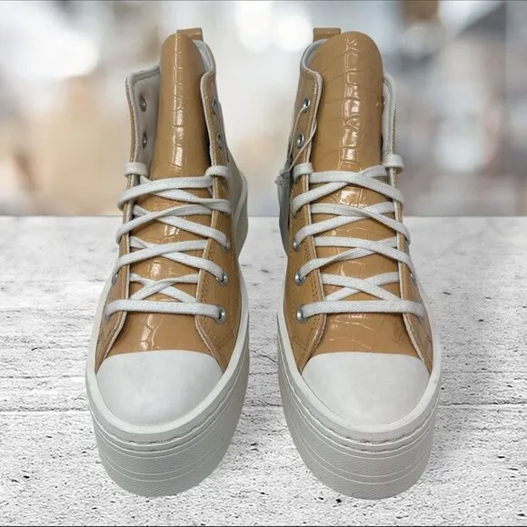 Converse Womens Size 9.5 Chuck Taylor All Star Lift Hi Platform Glossy Beige