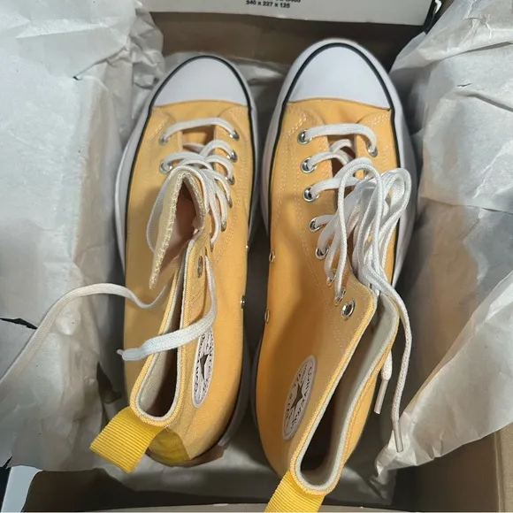 Converse Yellow Run Star Hike Sneakers