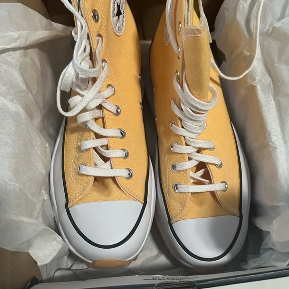 Converse Yellow Run Star Hike Sneakers