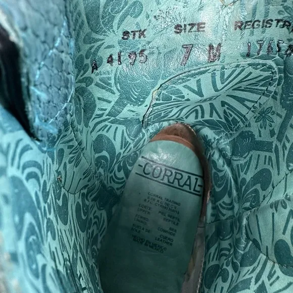 Corral Turquoise Exotic Python Leather Western Snip Toe Cowboy Boots Womens Sz 7