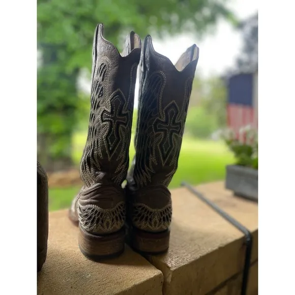 CORRAL WOMEN'S SEQUIN WING &amp; CROSS INLAY WESTERN BOOTS - SQUARE TOE Size|8