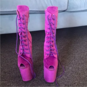 Cosmopole Cosmopolitan berry suede with open toe boots