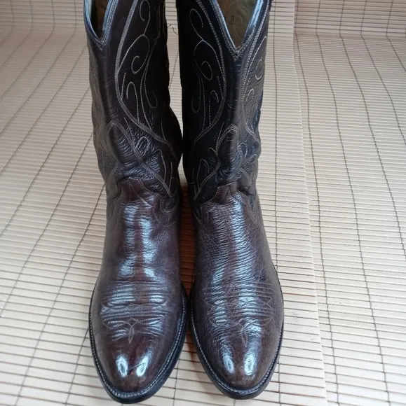 COWTOWN Cowboy Boots 9 D Mens Brown BULLHIDE Leath