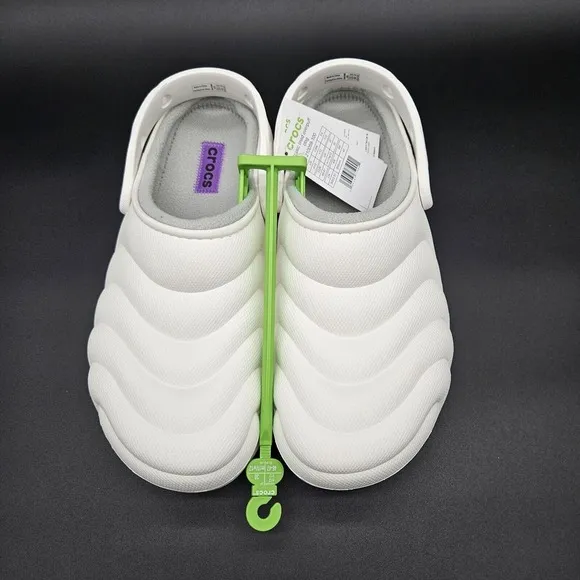 Crocs‎ Classic (Mens Size 12) Lined Overpuff Clogs White Sandals Warm Shoes New