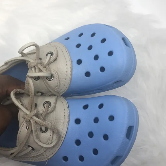CROCS Islander Lace Up Shoes Size Mens (4) Womens (6) Blue &amp; Ivory Sandals